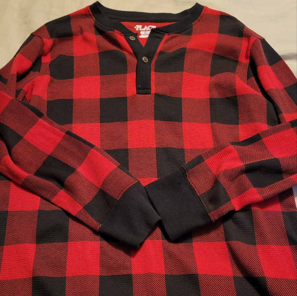 Boys size large long sleeve